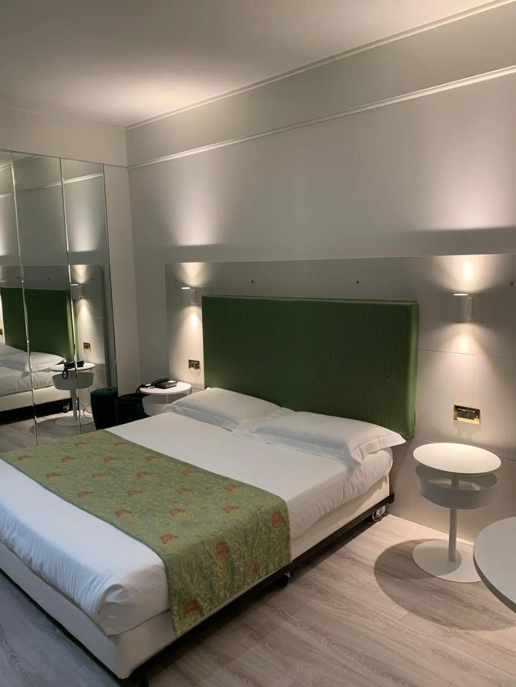 Room, Hotel Motel Visconteo, Milan