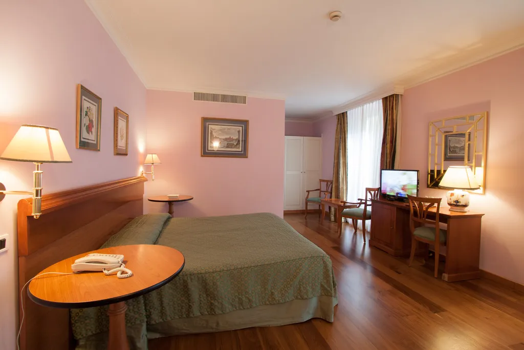 TRIPLE STANDARD Room, Ateneo Garden Palace, Rome