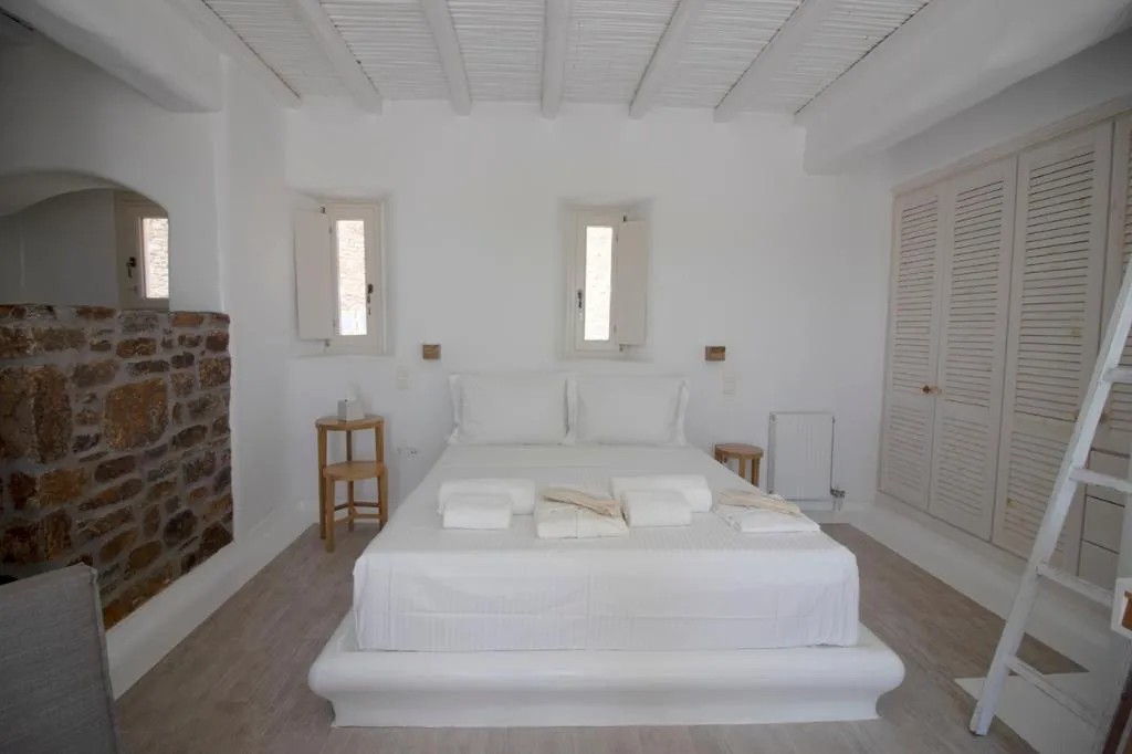 VILLA WITH PRIVATE POOL Room, Myconian Icon Villa, Mykonos
