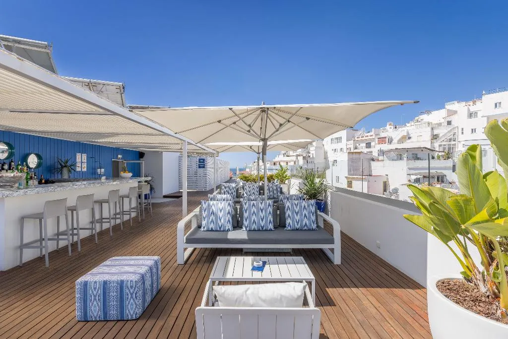 Bar, Baltum, Algarve
