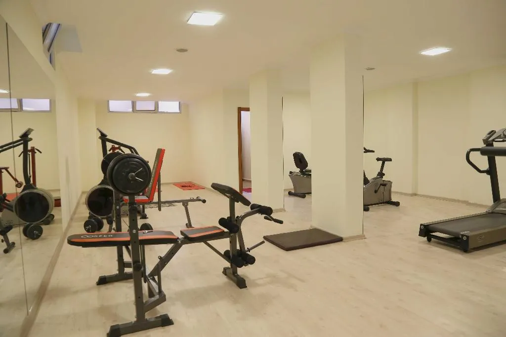 Sports and Entertainment, Club Karakas Apart, Dalaman