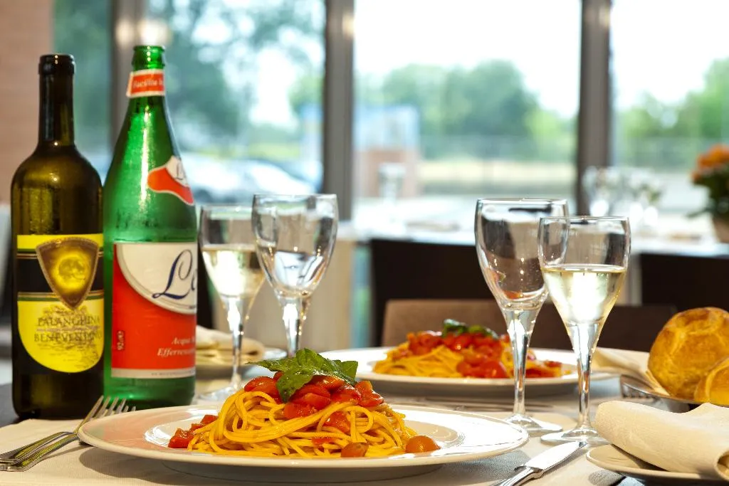 Restaurant, Inn Naples Airport, Naples