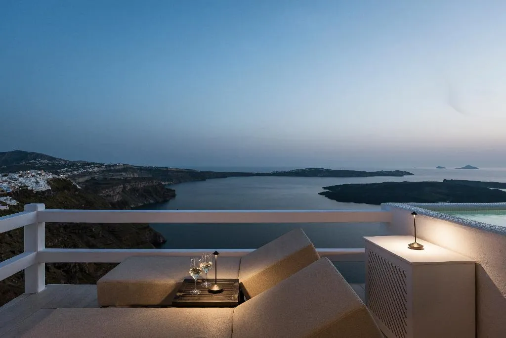 SUITE EXECUTIVE Room, Aqua Luxury Suites, Santorini