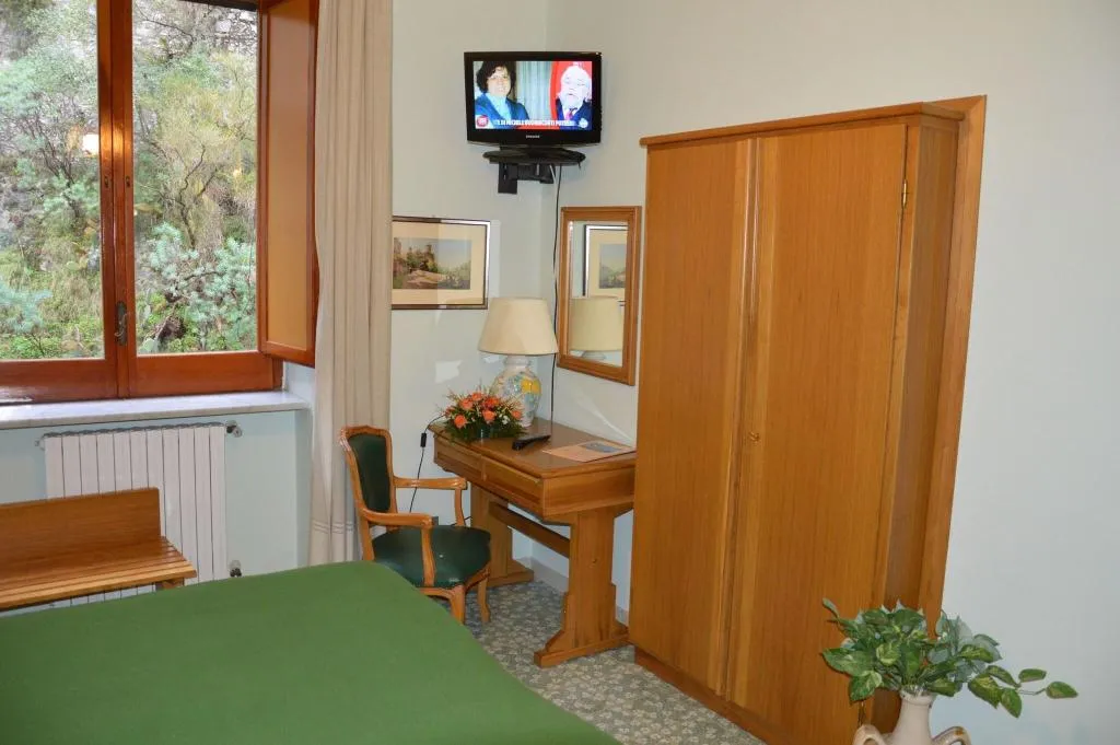 DOUBLE WITH VIEWS Room, La Bussola, Naples