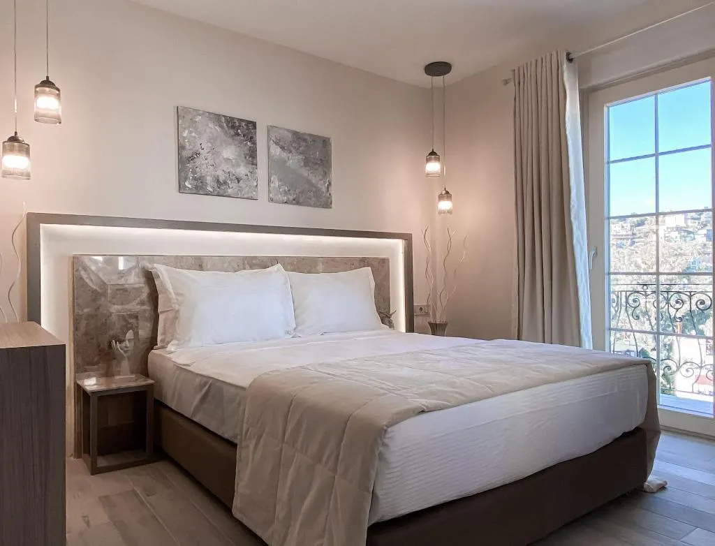 JUNIOR SUITE WITH TERRACE Room, Elementa Luxury Boutique Hotel, Bodrum
