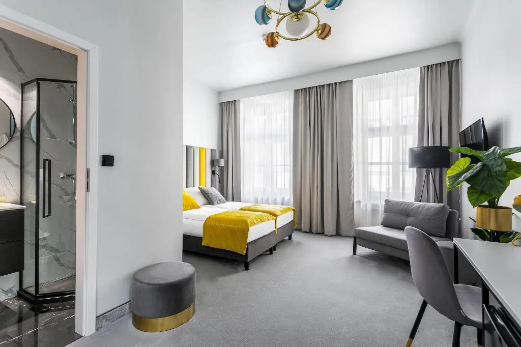 TRIPLE DELUXE Room, Old Town Residence - Premium Aparthotel, Krakow
