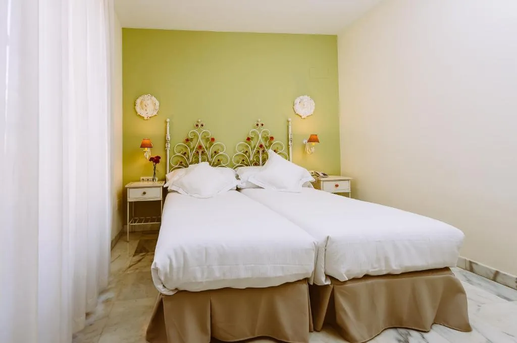 DOUBLE STANDARD Room, Basic  Hotel Doña Manuela, Seville