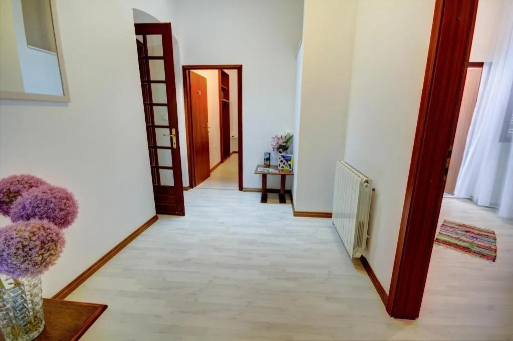 Lobby, City point rooms & more, Istria