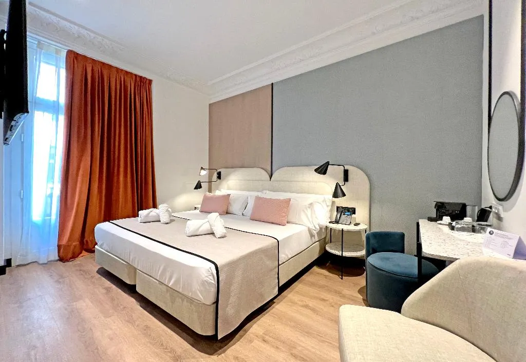 Double or Twin STANDARD Room, Soho Boutique Turia ****, Valencia