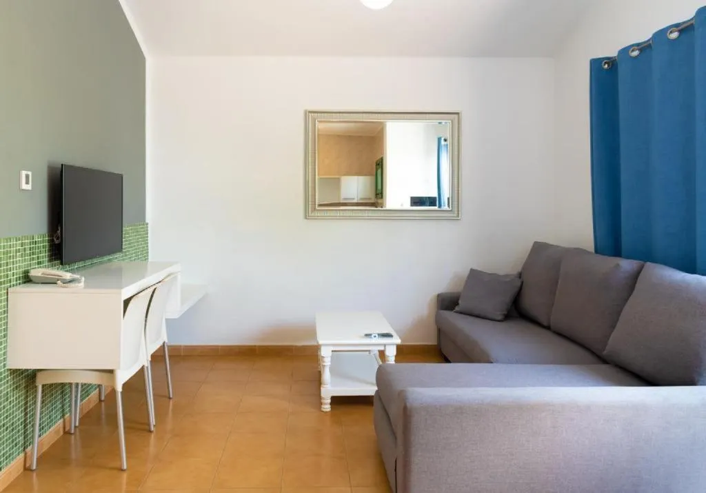 FAMILY ROOM TWO BEDROOMS Room, Hyde Park Lane, Lanzarote