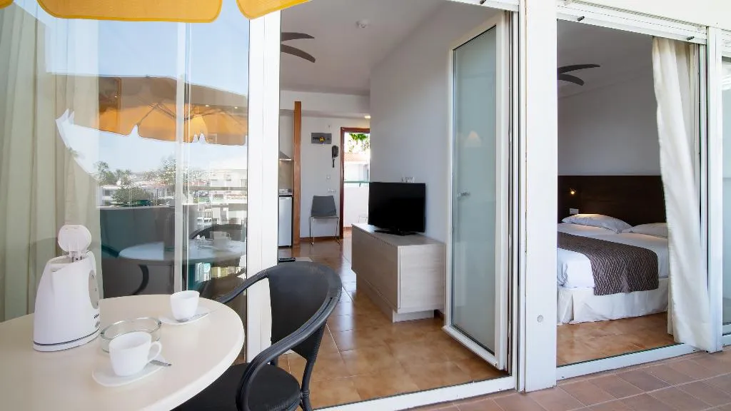 APARTMENT SIDE SEA VIEW ONE BEDROOM Room, Apartments Montemayor, Gran Canaria
