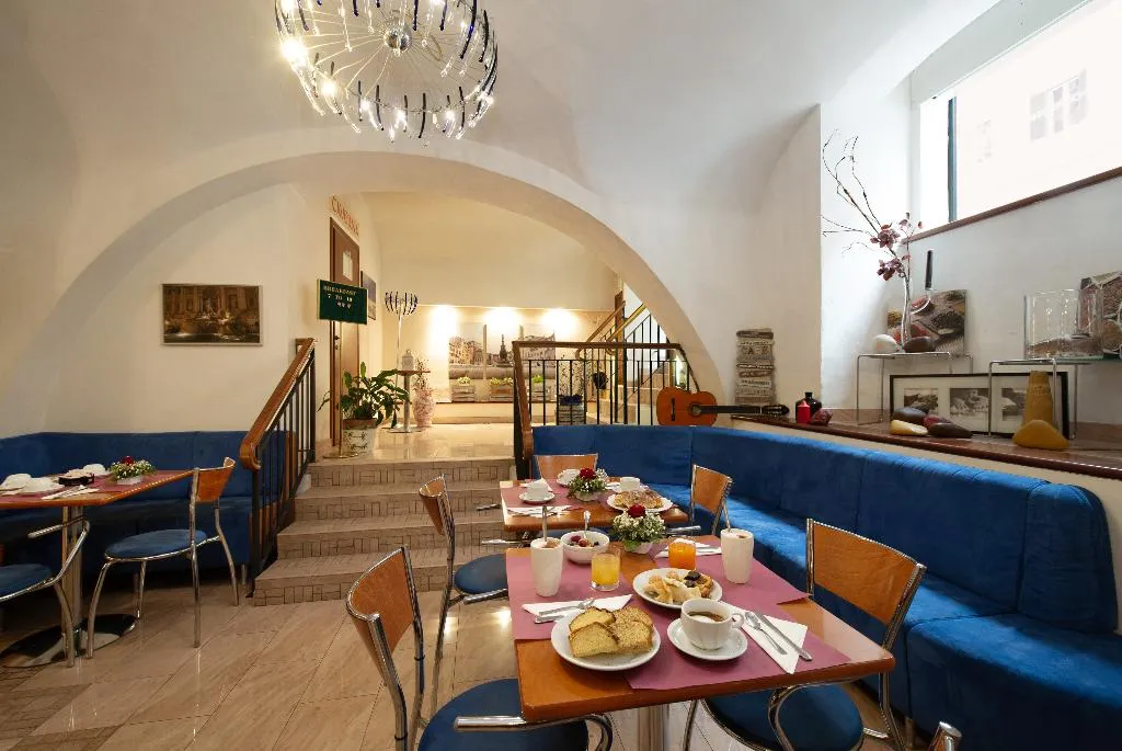Bar, Priscilla, Rome