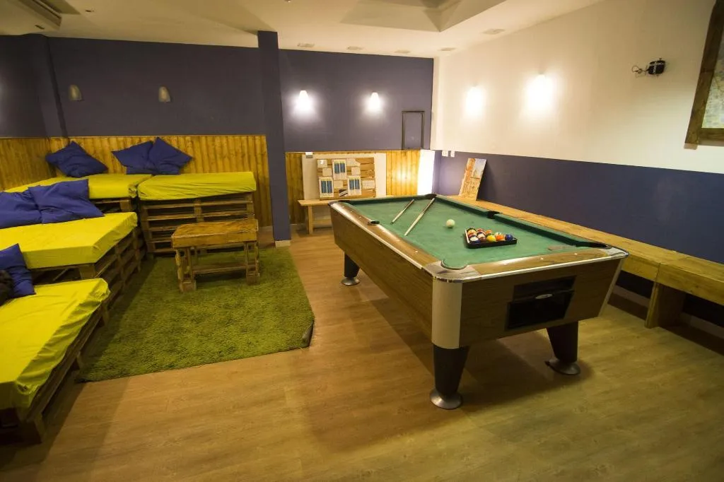 Sports and Entertainment, Hostel One Sants, Barcelona