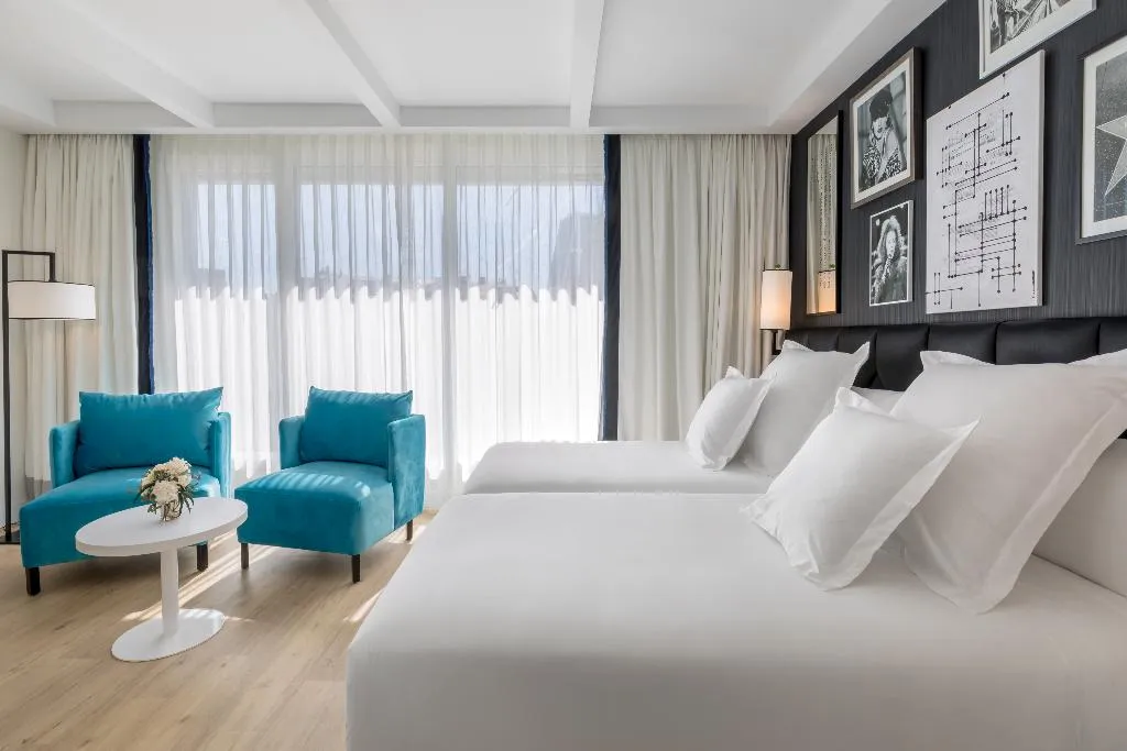 FAMILY ROOM DELUXE Room, Barcelo Imagine, Madrid