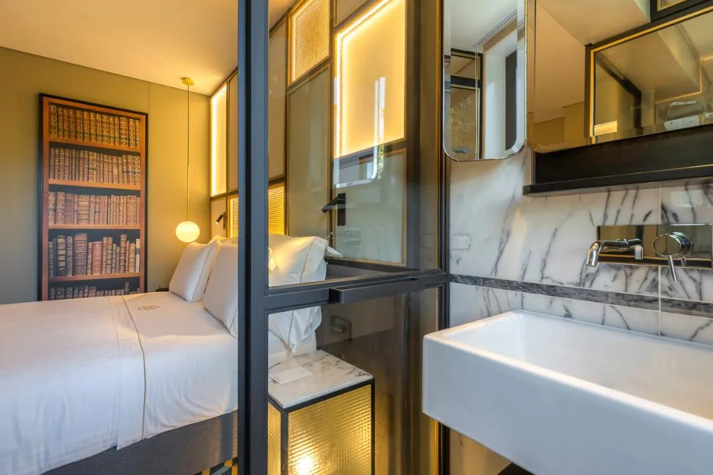 DOUBLE DELUXE Room, The Convo Porto Hotel & Suites, Porto