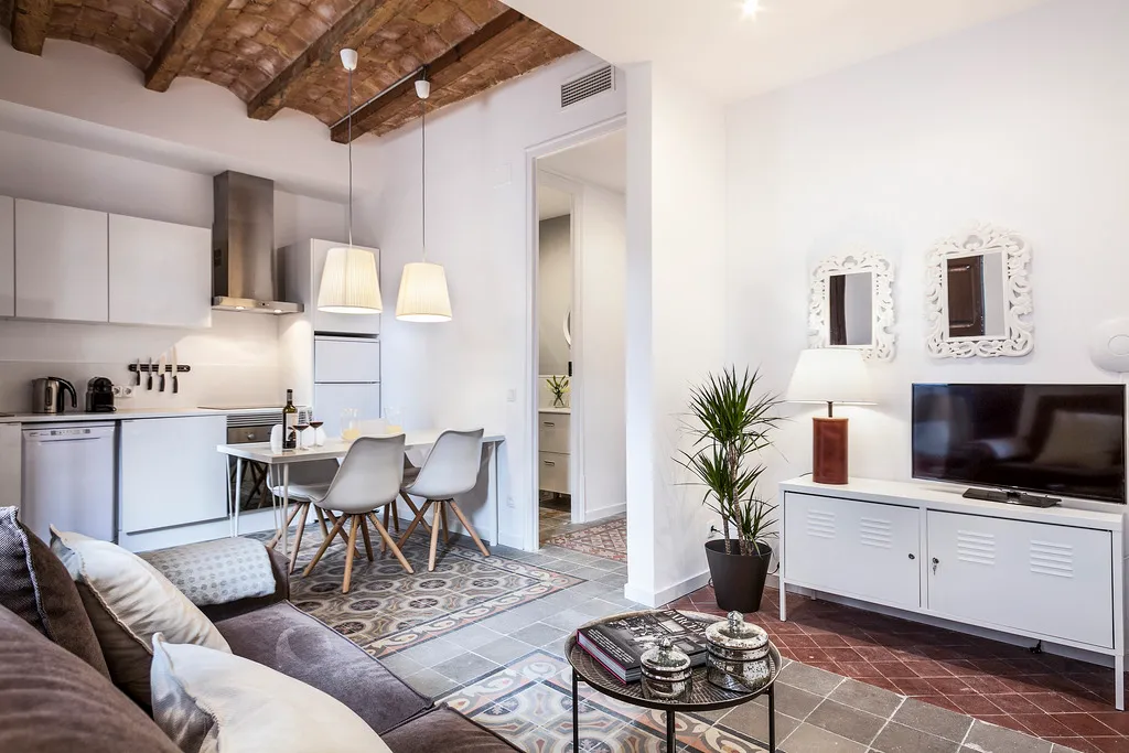 APARTMENT WITH TERRACE Room, Charming Flats by Aspasios, Barcelona