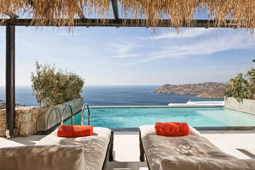SUITE WITH PRIVATE POOL Room, Myconian Utopia Relais & Chateaux, Mykonos