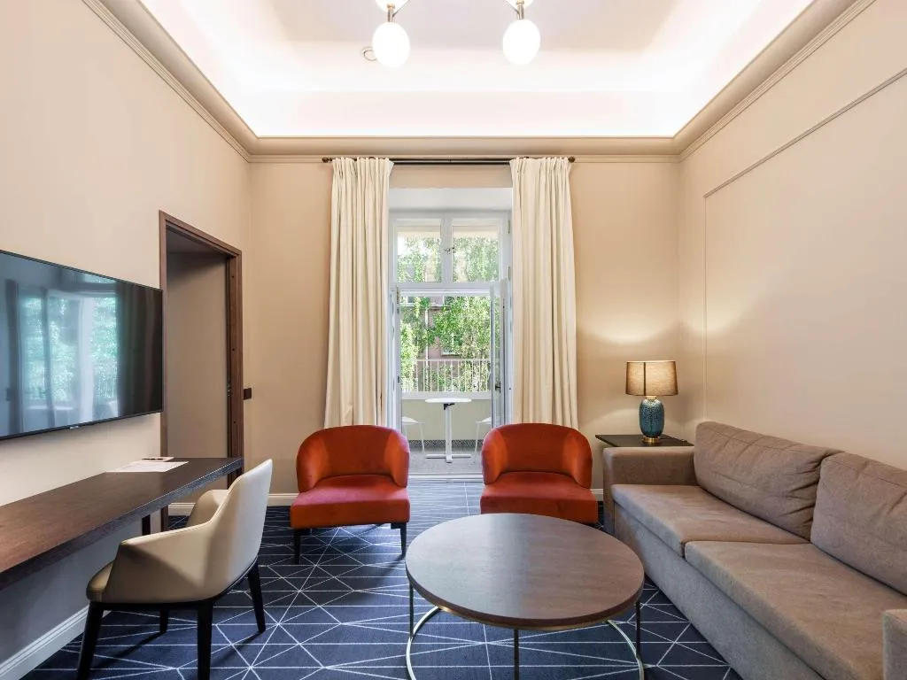 SUITE WITH BALCONY Room, Movenpick Hotel Tallinn, Tallinn