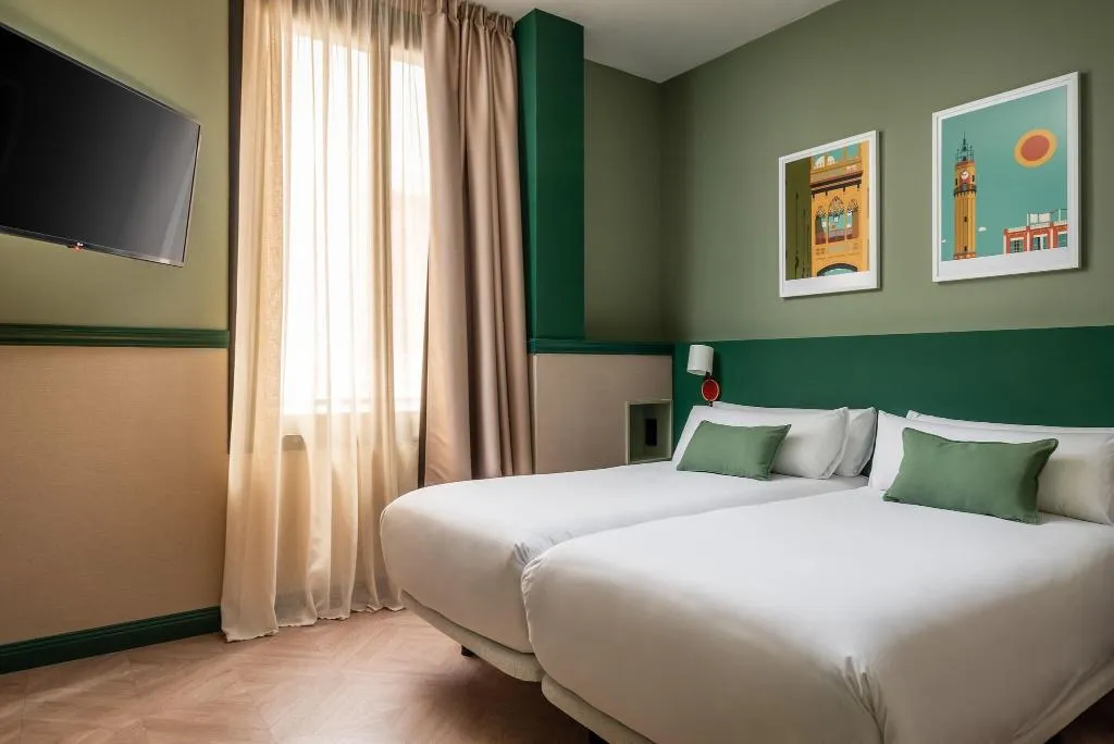 TWIN STANDARD Room, Twenty By Pillow, Barcelona