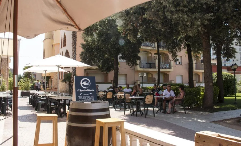 Terrace, Comte d'Empuries, Costa Brava