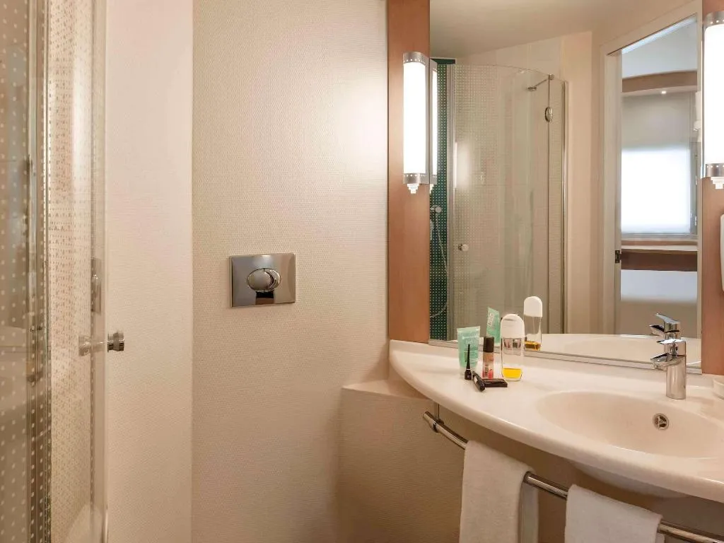 Room, ibis Izmir Alsancak, Izmir