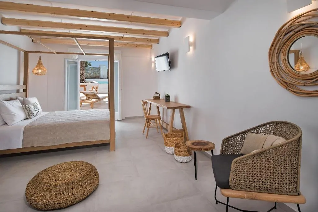 SUITE WITH PRIVATE POOL Room, Casa Vitae Suites, Santorini