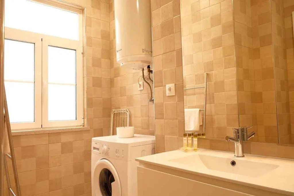 APARTMENT ONE BEDROOM Room, Dalma Flats, Lisbon