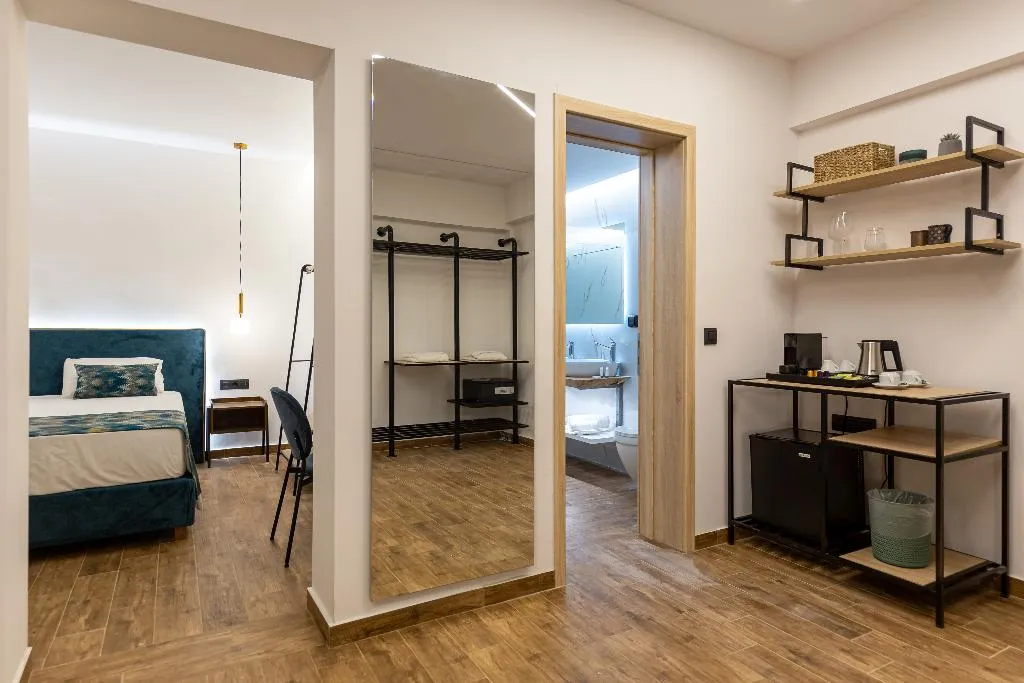 SUITE DELUXE WITH BALCONY Room, Sirocco hotel, Corfu