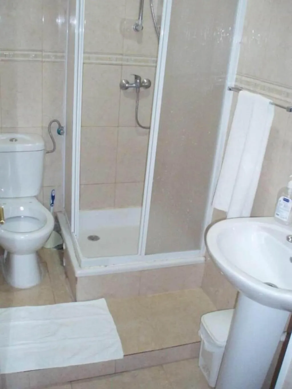 Room, Private Accommodation Hostel, Lisbon