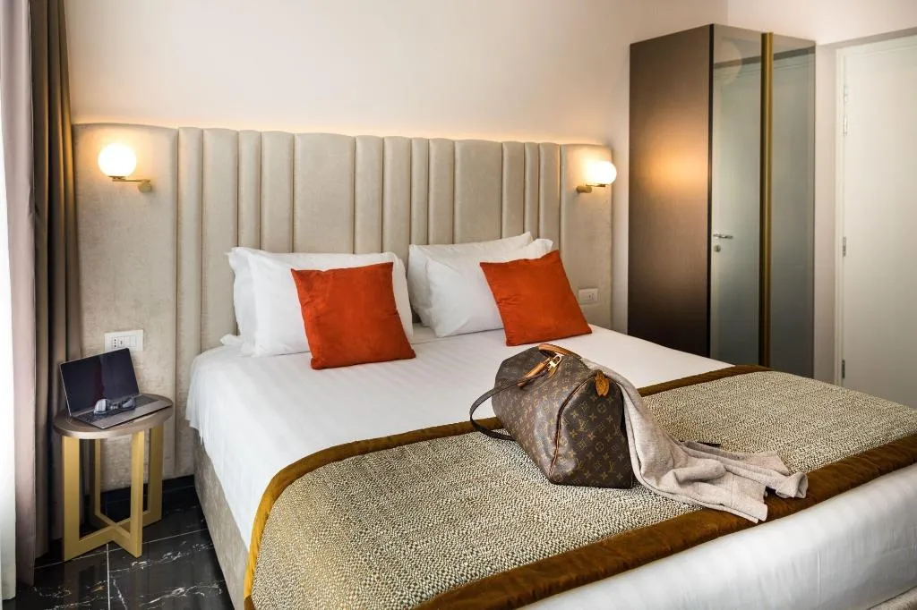 Room, Villa Zaccardi, Rome