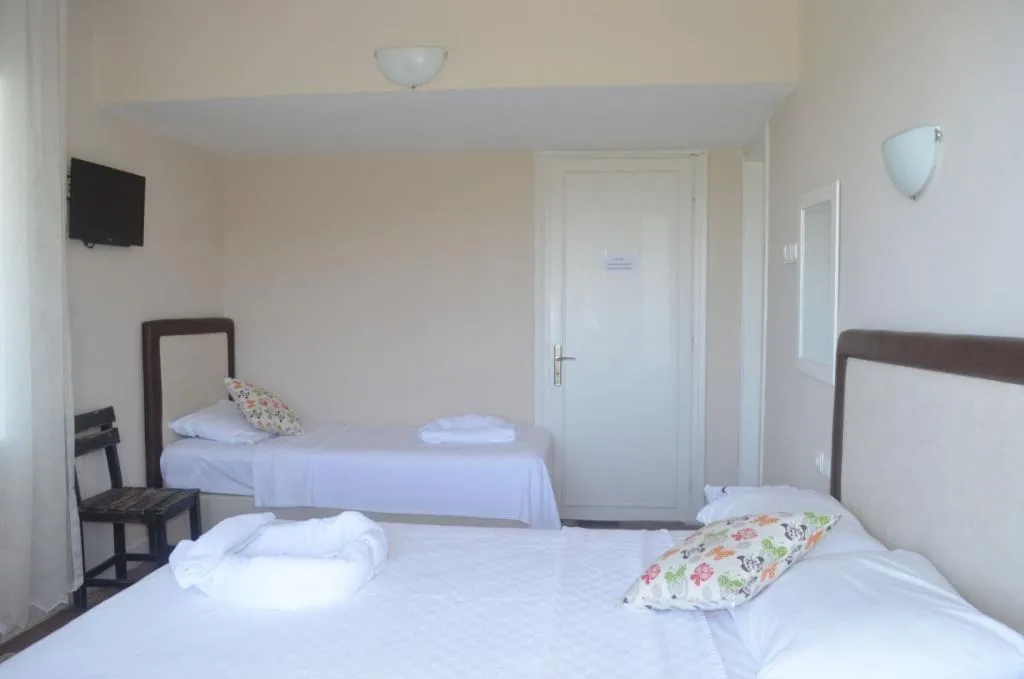 Room TWO BEDS Room, Tunc Otel, Izmir