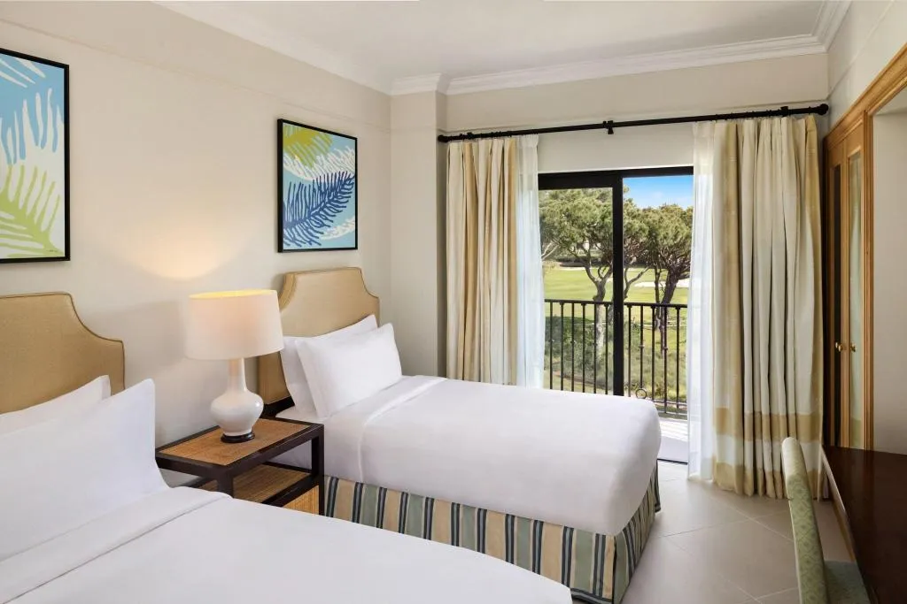 Room, Pine Cliffs Residence, Algarve