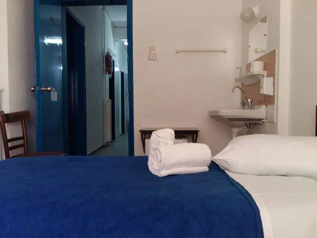 SINGLE WITH SHARED BATHROOM Room, Sparta Team Hotel- Hostel, Athens