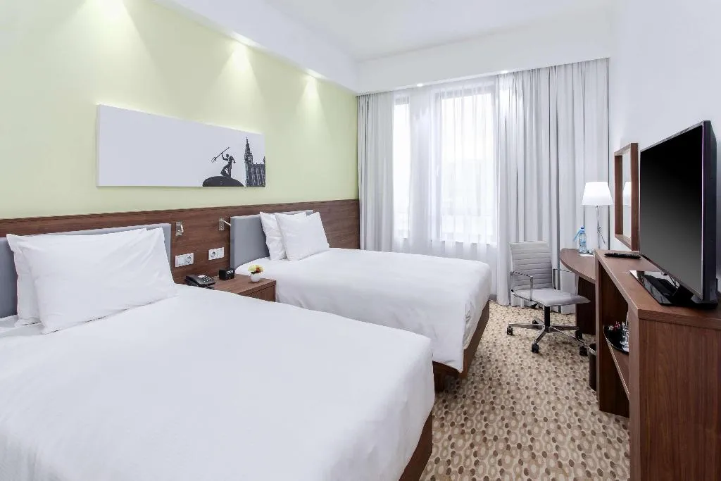 FAMILY ROOM TWO QUEEN BEDS Room, Hampton by Hilton Gdansk Oliwa, Gdansk