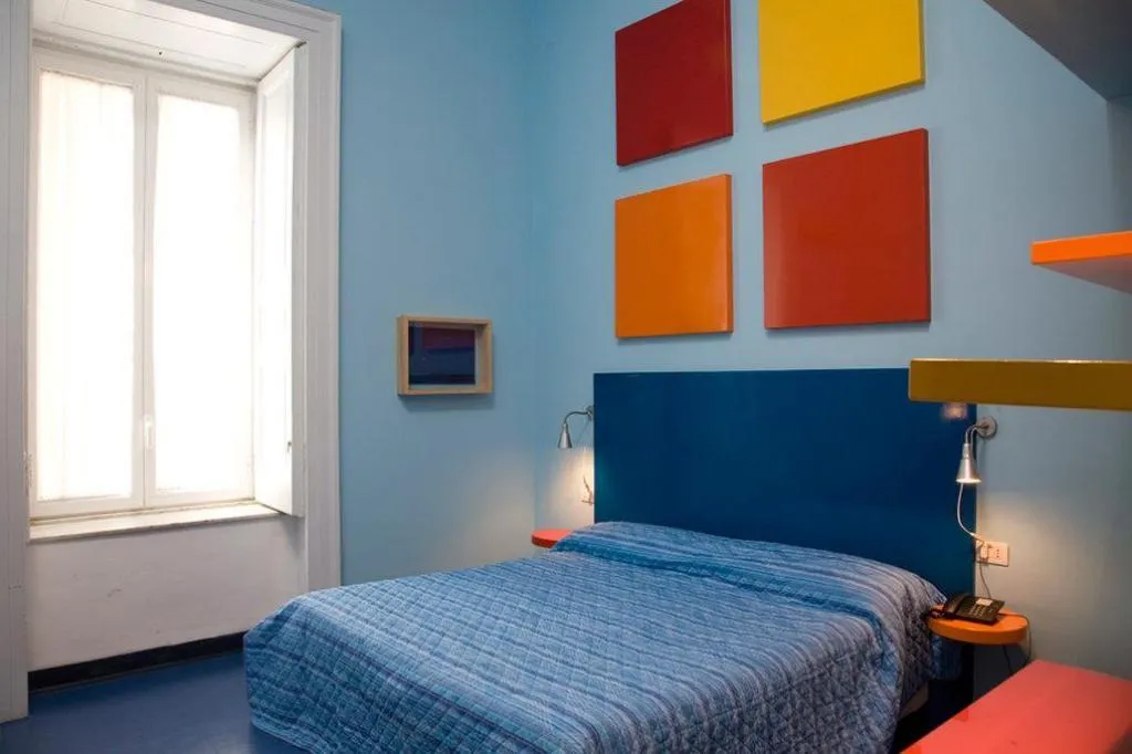 Room, Correra 241, Naples