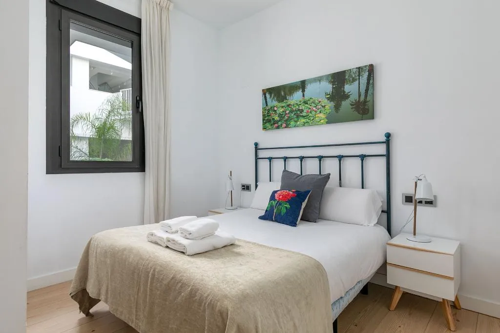 APARTMENT TWO BEDROOMS Room, Holiday Rentals Tempa Museo, Seville