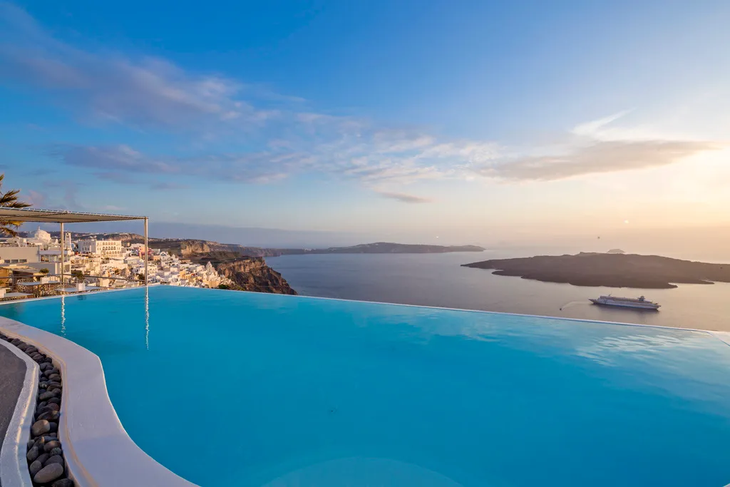 General view, Cosmopolitan Suites, Santorini