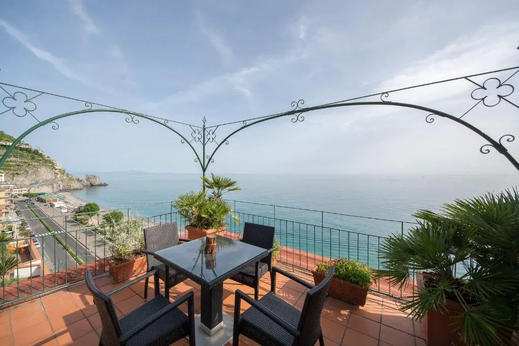 Terrace, Hotel Sole, Naples