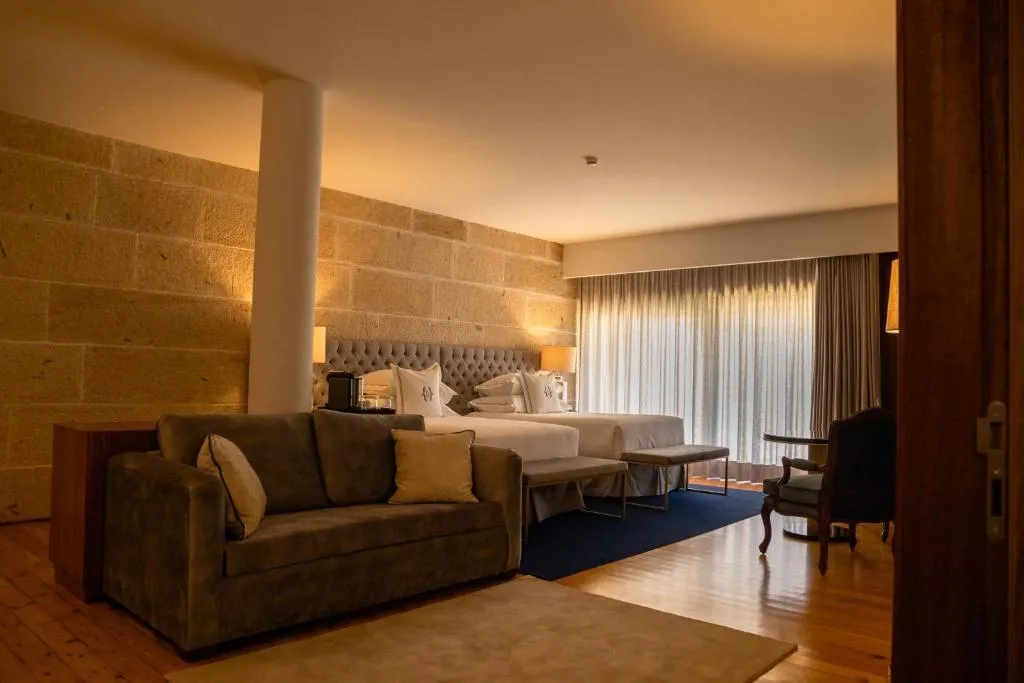 DOUBLE SUPERIOR GARDEN VIEW Room, Solar do Requeijo, Porto