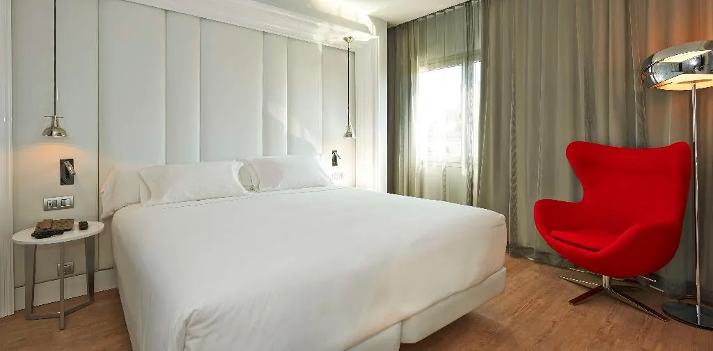 Room, NH Collection Barcelona Gran Hotel Calderón, Barcelona