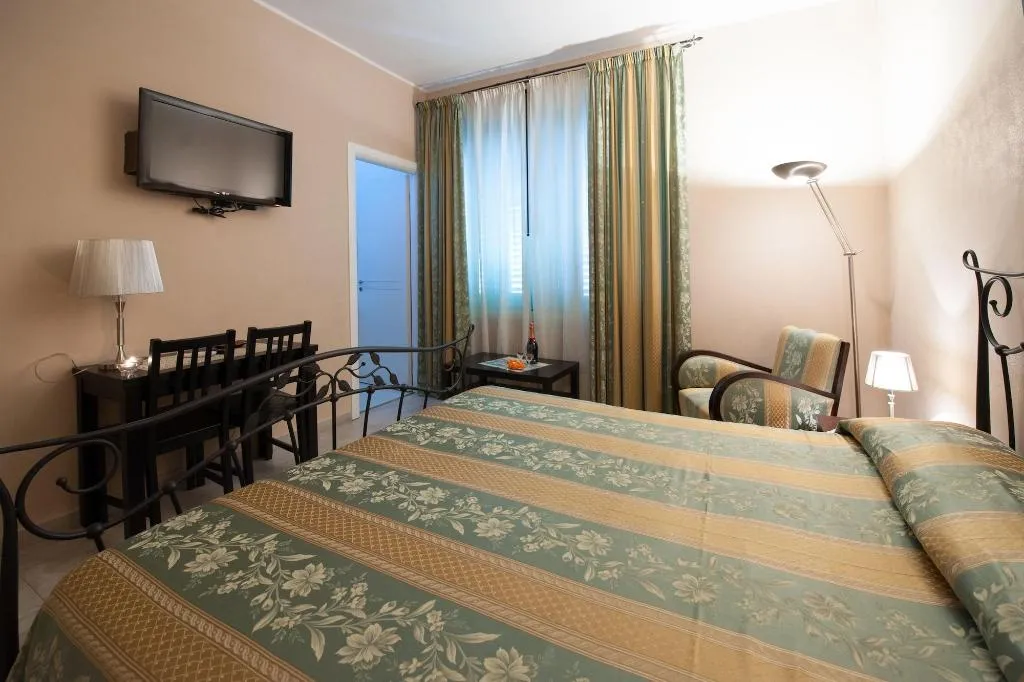Room, B&B Lepanto, Catania