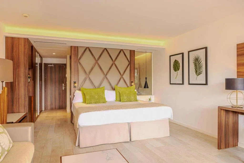 Room, Zafiro Palace Palmanova, Majorca