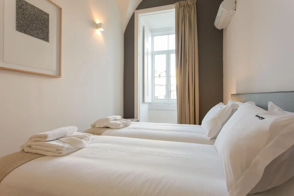 Room, Feels Like Home Chiado Prime Suites, Lisbon