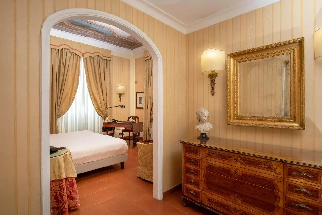 DOUBLE DELUXE QUEEN BED Room, Hotel Canada, BW Premier Collection, Rome