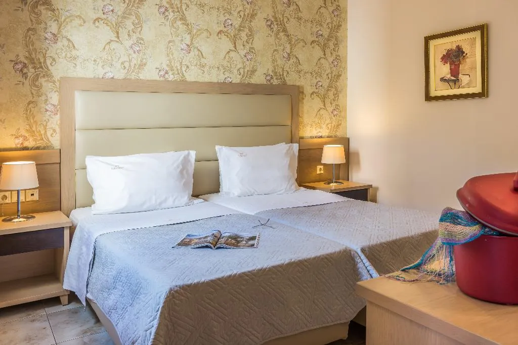 SUITE GARDEN VIEW Room, Pilot's Villas Luxury Suites, Crete