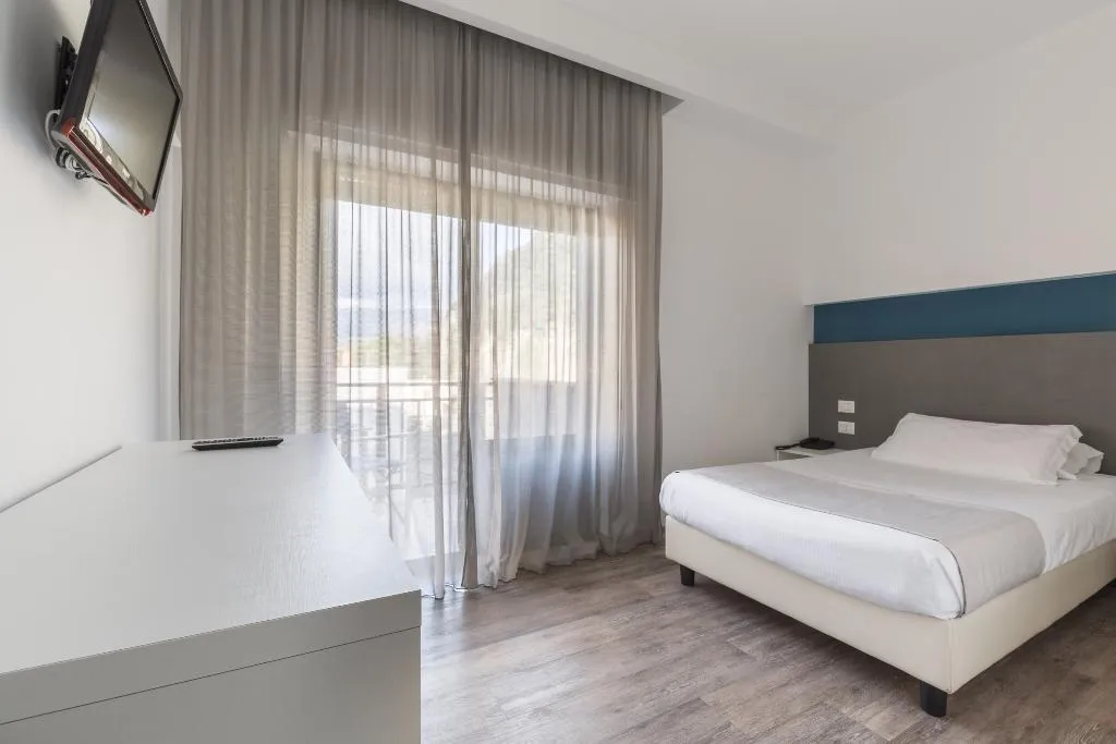 SINGLE SUPERIOR Room, Serapo, Rome