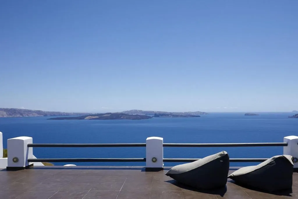 General view, Oia Suites, Santorini