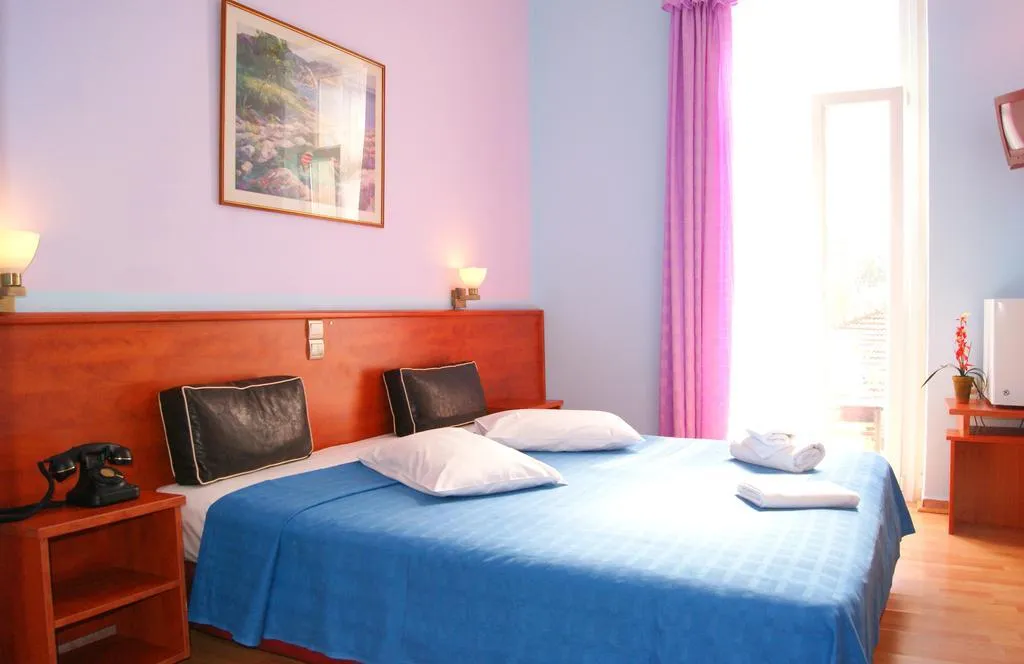 SINGLE STANDARD Room, Diethness, Athens