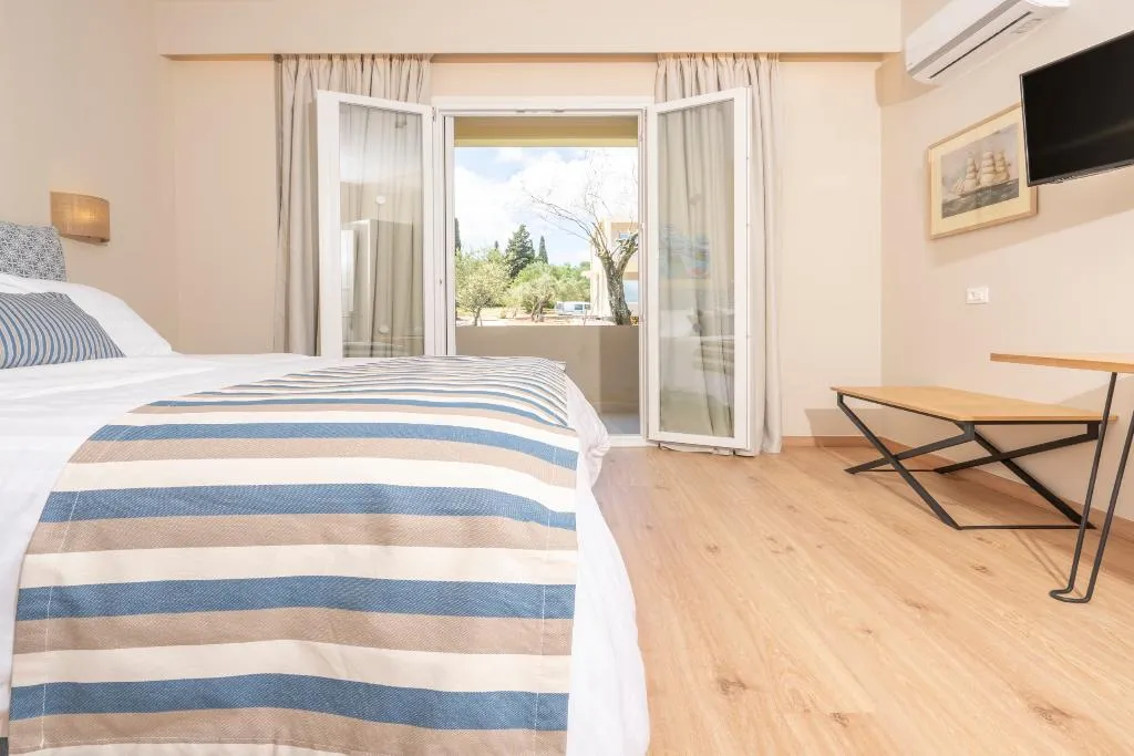 BUNGALOW CAPACITY 1 Room, Art Hotel Debono, Corfu
