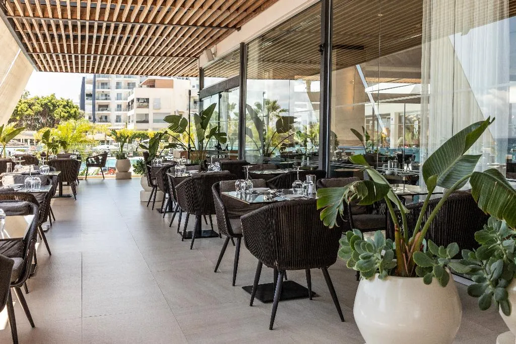 Restaurant, Royal Apollonia, Cyprus